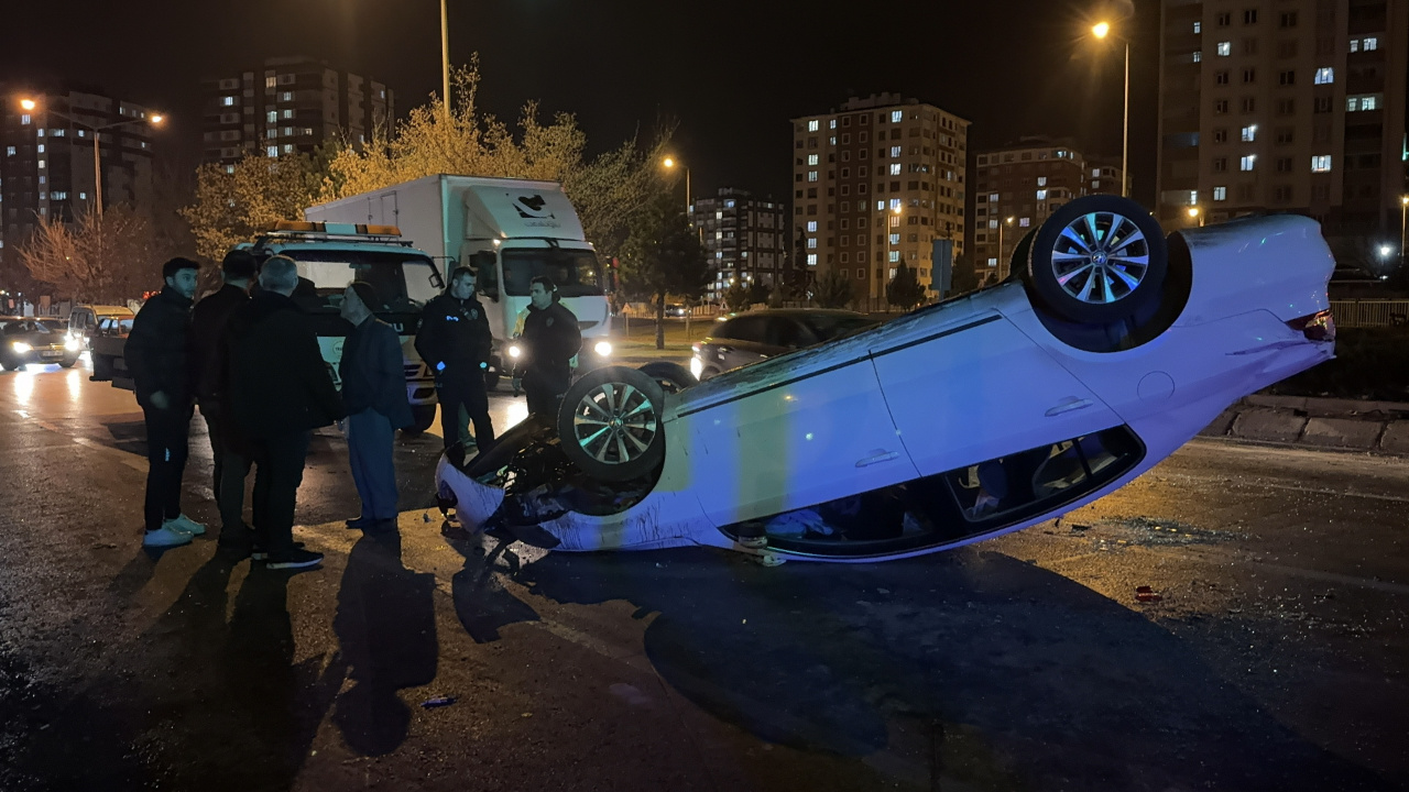 Kayseri’de zincirleme kaza… Sürücüsü 15 yaşında çıktı